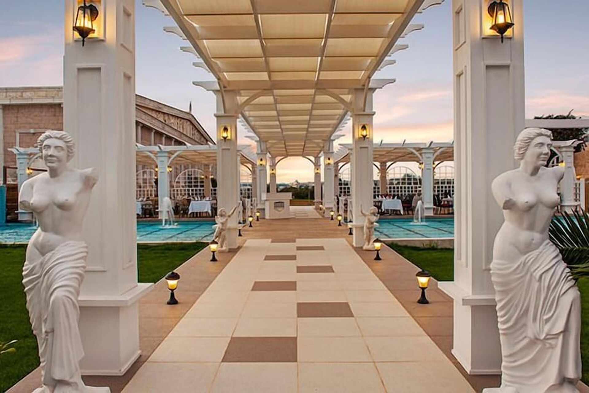 Kaya Artemis Resort & Casino