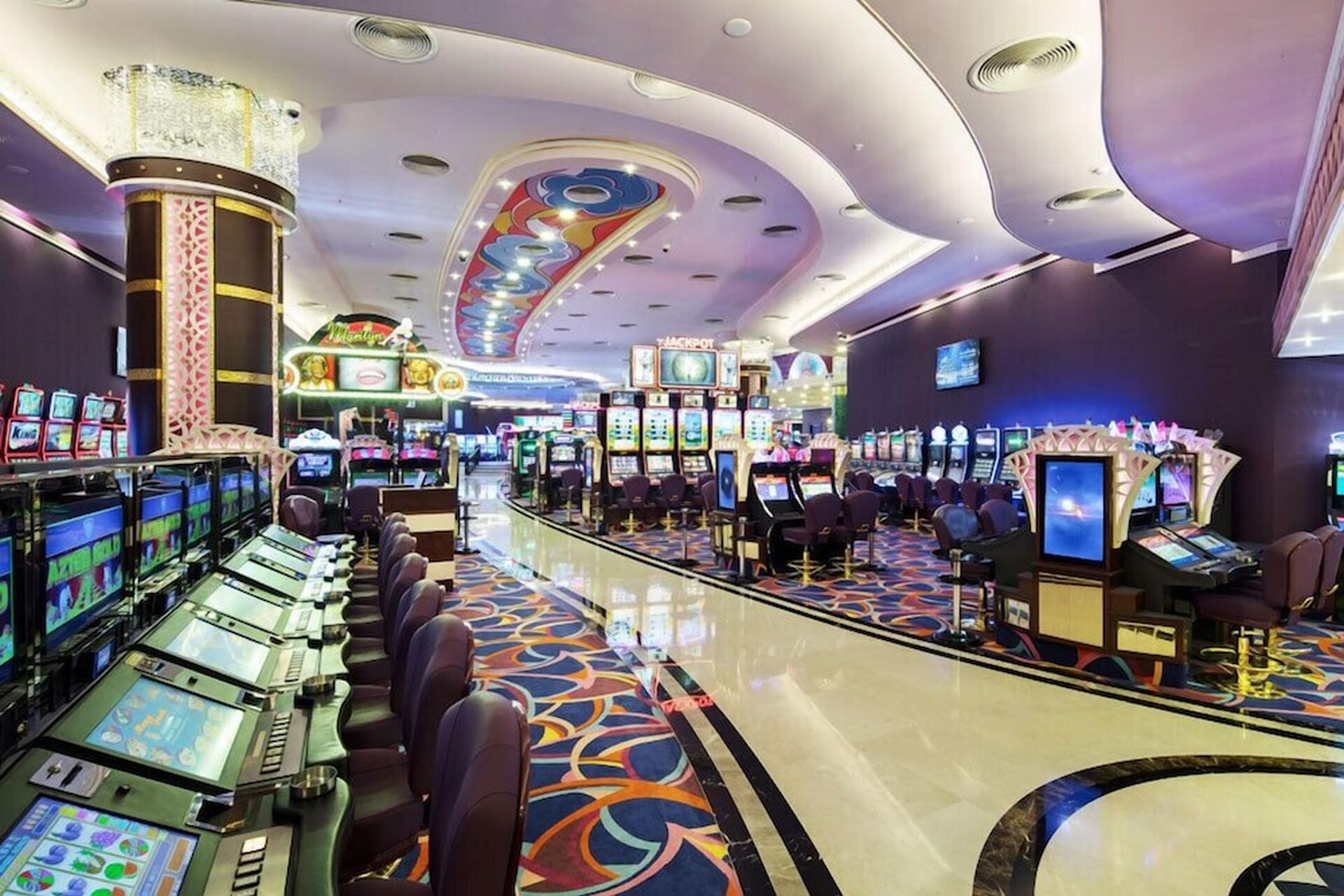 Merit Royal Premium Hotel & Casino