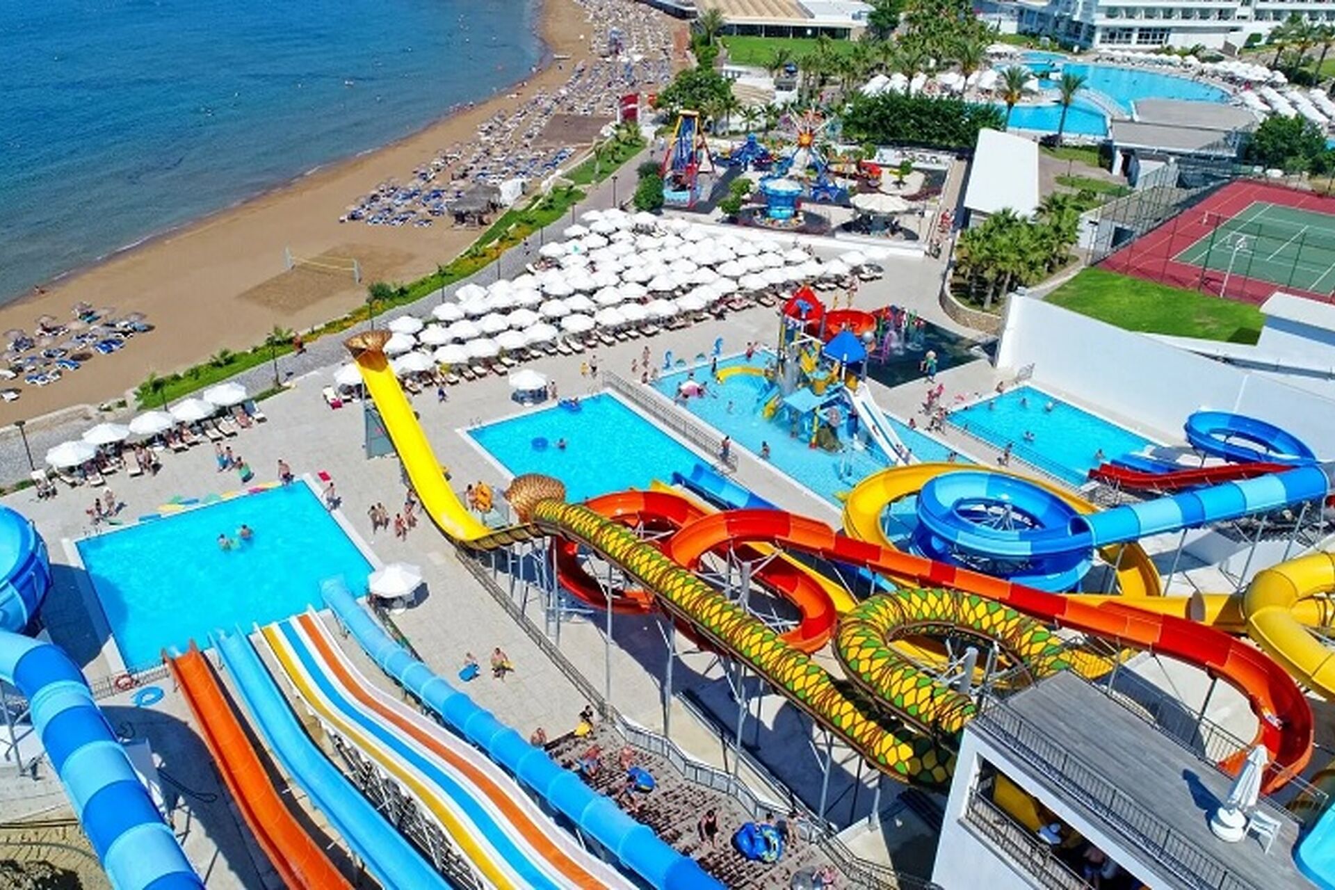 Acapulco Resort Convention Spa Hotel